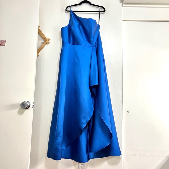 Alfred Sung D831 One Shoulder Draped Front Slit Satin Gown - Picture 3 of 12